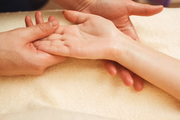 Discover the Benefits of Four Hand Massage